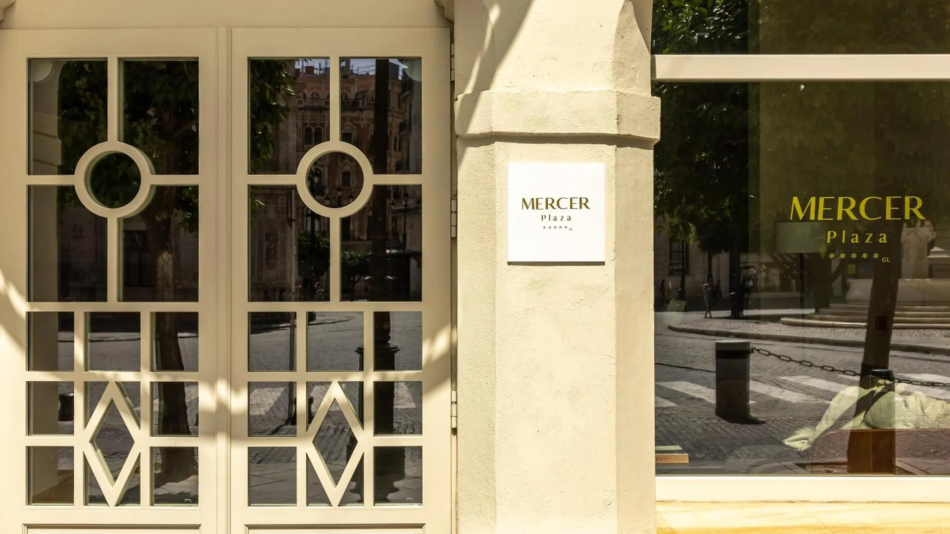 Mercer Plaza Sevilla 5 Gl Spanje