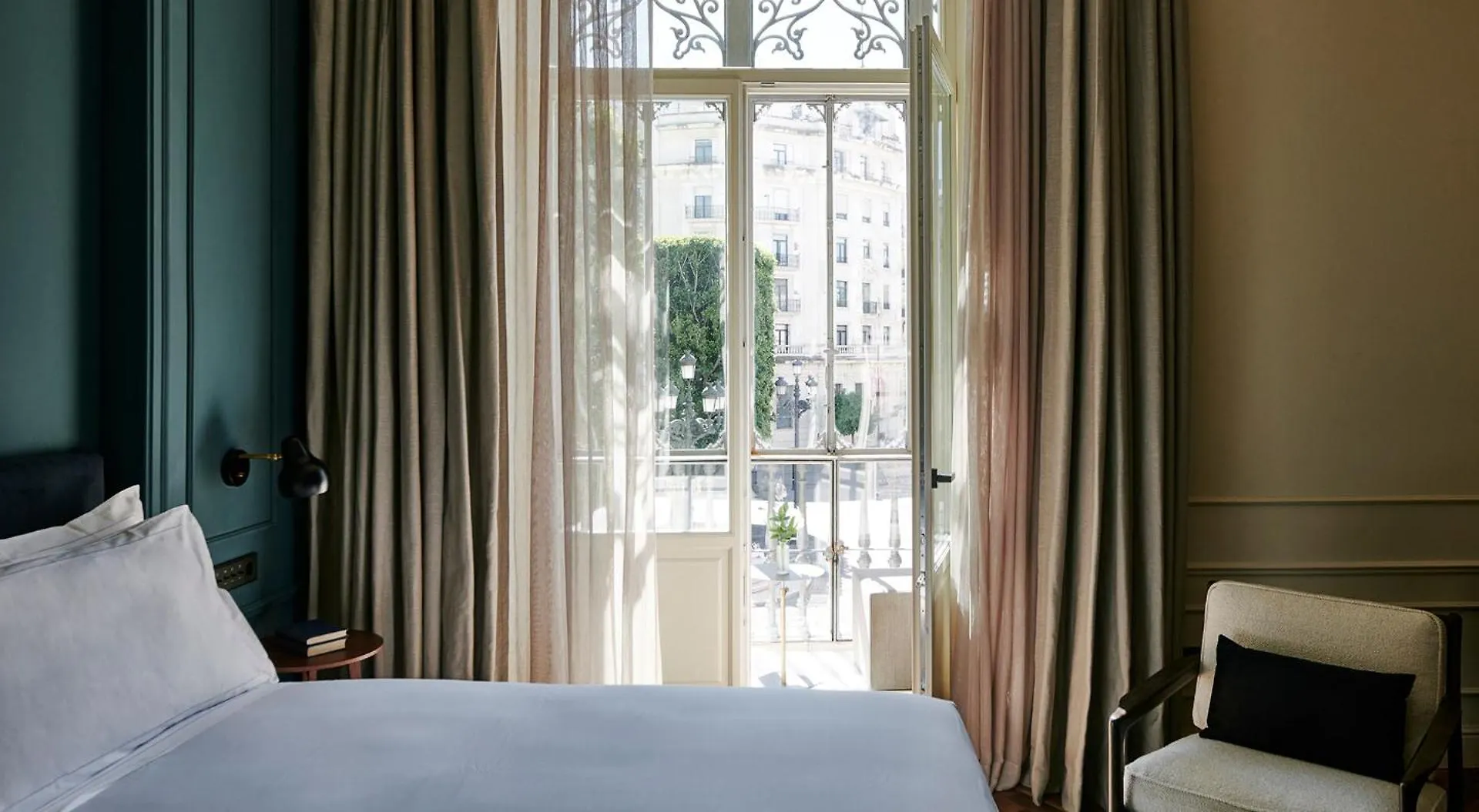 Mercer Plaza Sevilla 5 Gl Hotel